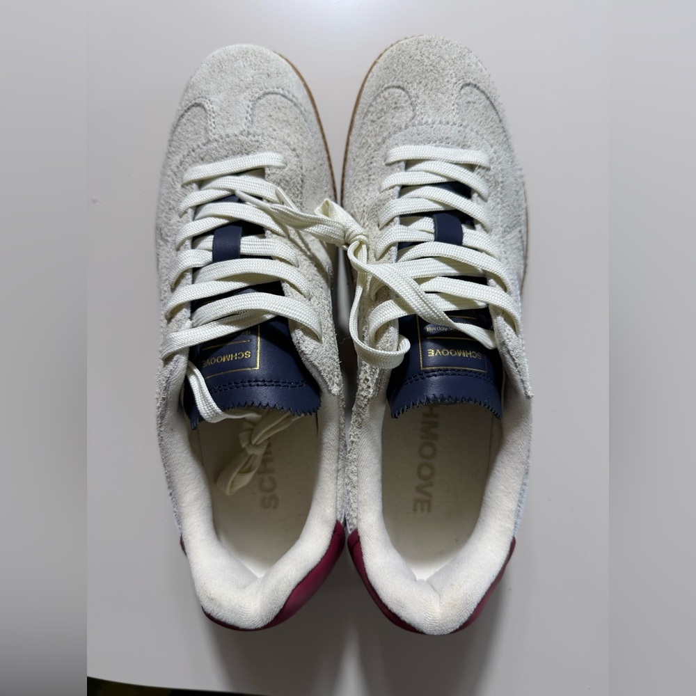 Schmoove White and Navy Sneakers